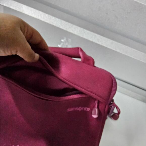 Samsonite Laptop Tablet EBook Reader Bag Carry Case Neoprene PLum Color - Picture 4 of 6
